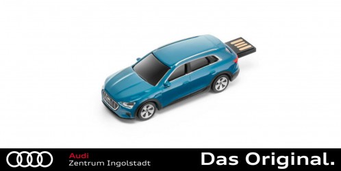 Original Audi Schlüsselblende mythosschwarz mit e-tron GT